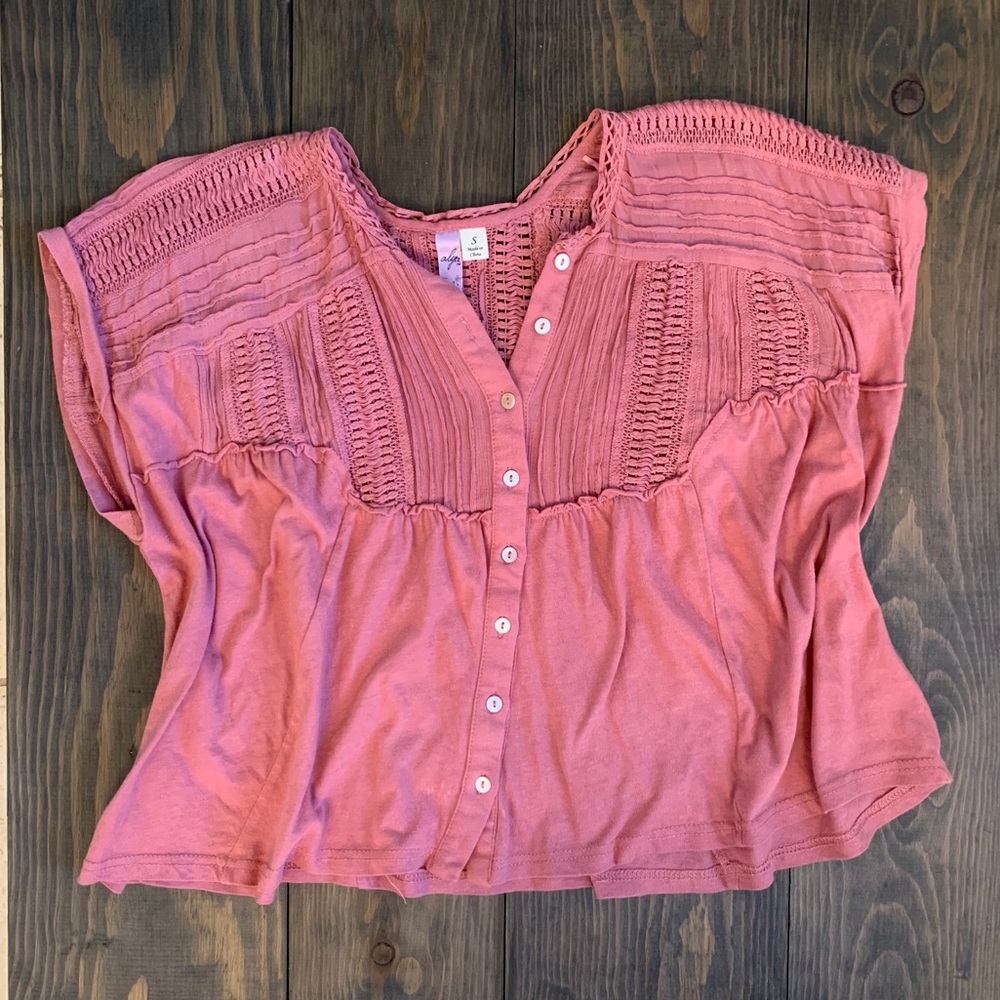 Alya Detailed Buttoned Tee